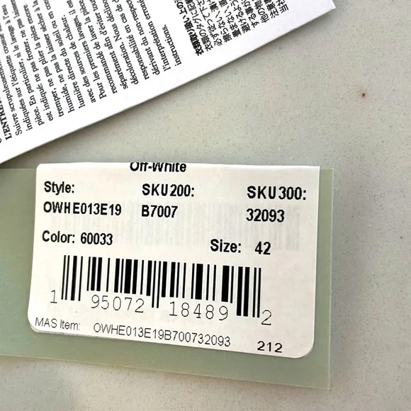 Off-White Swans Sweater - Picture 8 of 8